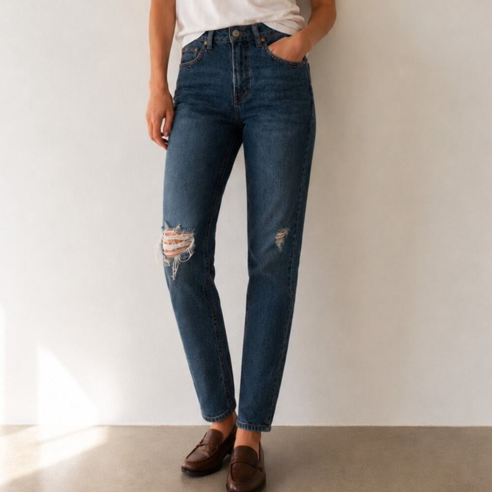 Reformation Jeans Distressed Tapered Leg Denim Palermo Blue High Rise size 26